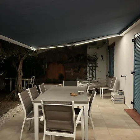 Renovee En 2025, Proche De La - Saint-raphael בית נופש Saint-Raphaël